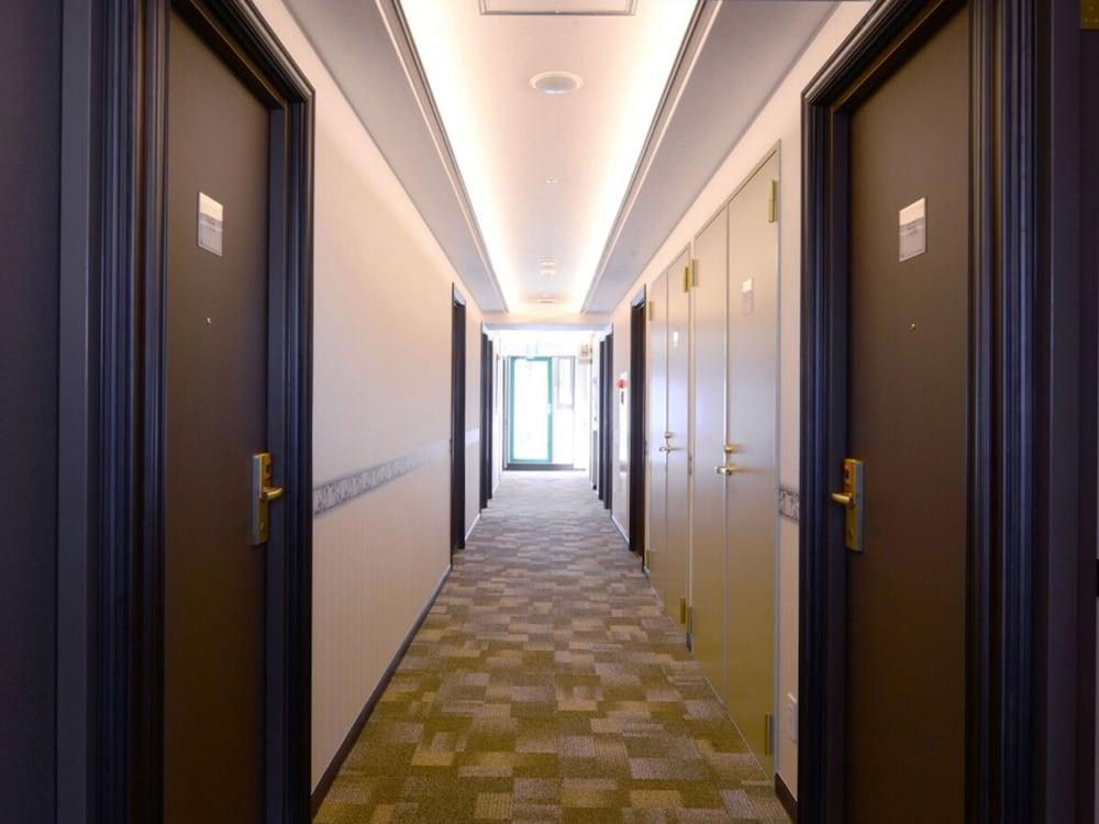 Toyoko Inn Kanazawa-Eki Higashi-Guchi Exteriör bild