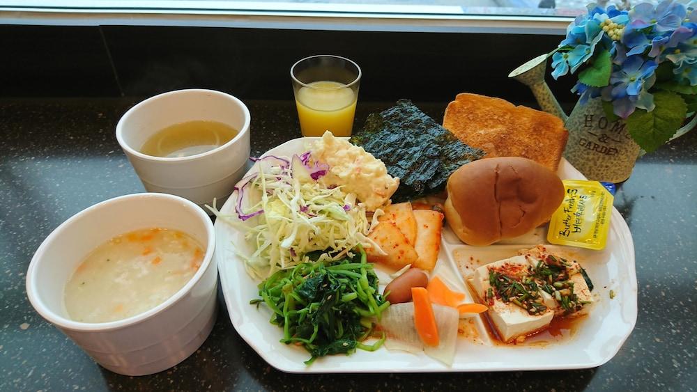 Toyoko Inn Kanazawa-Eki Higashi-Guchi Exteriör bild