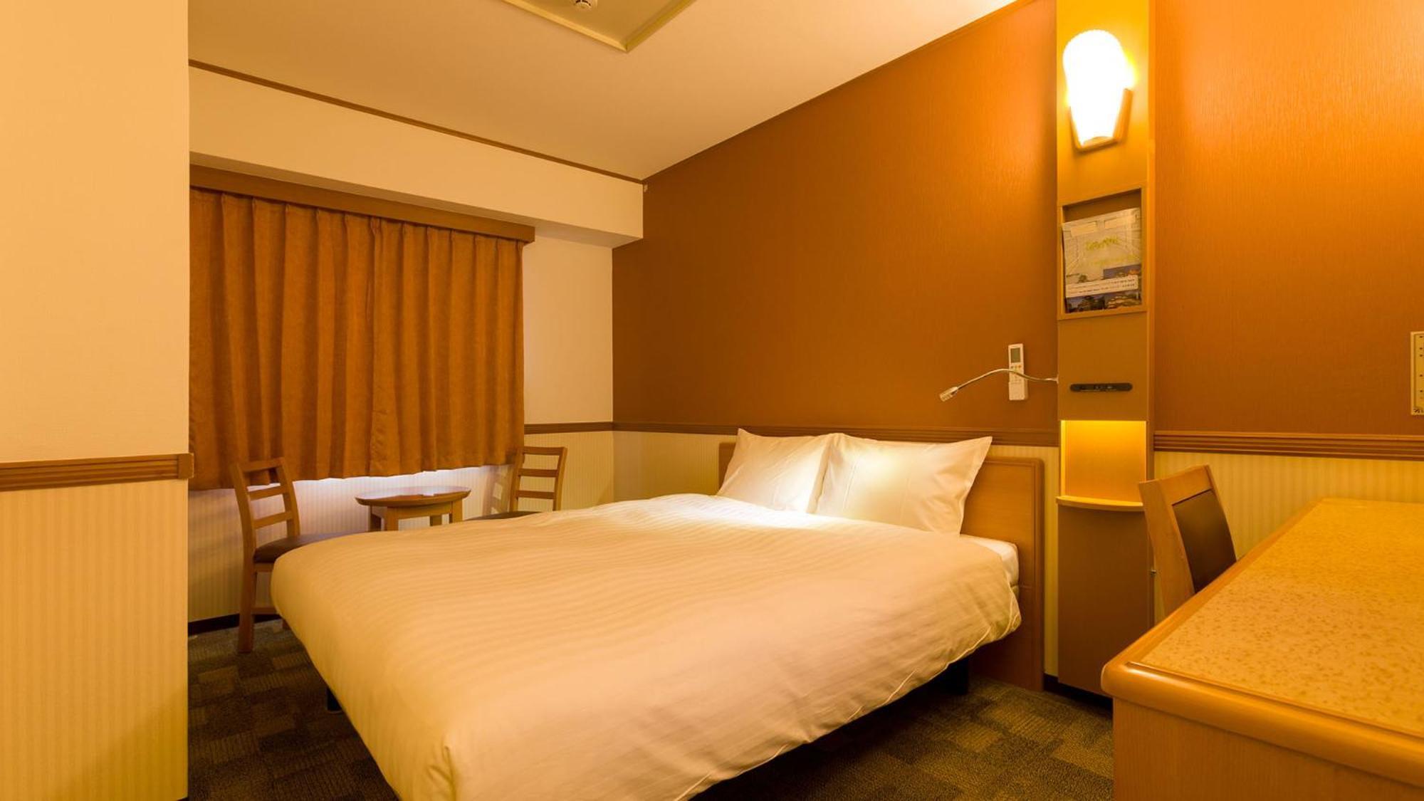 Toyoko Inn Kanazawa-Eki Higashi-Guchi Rum bild