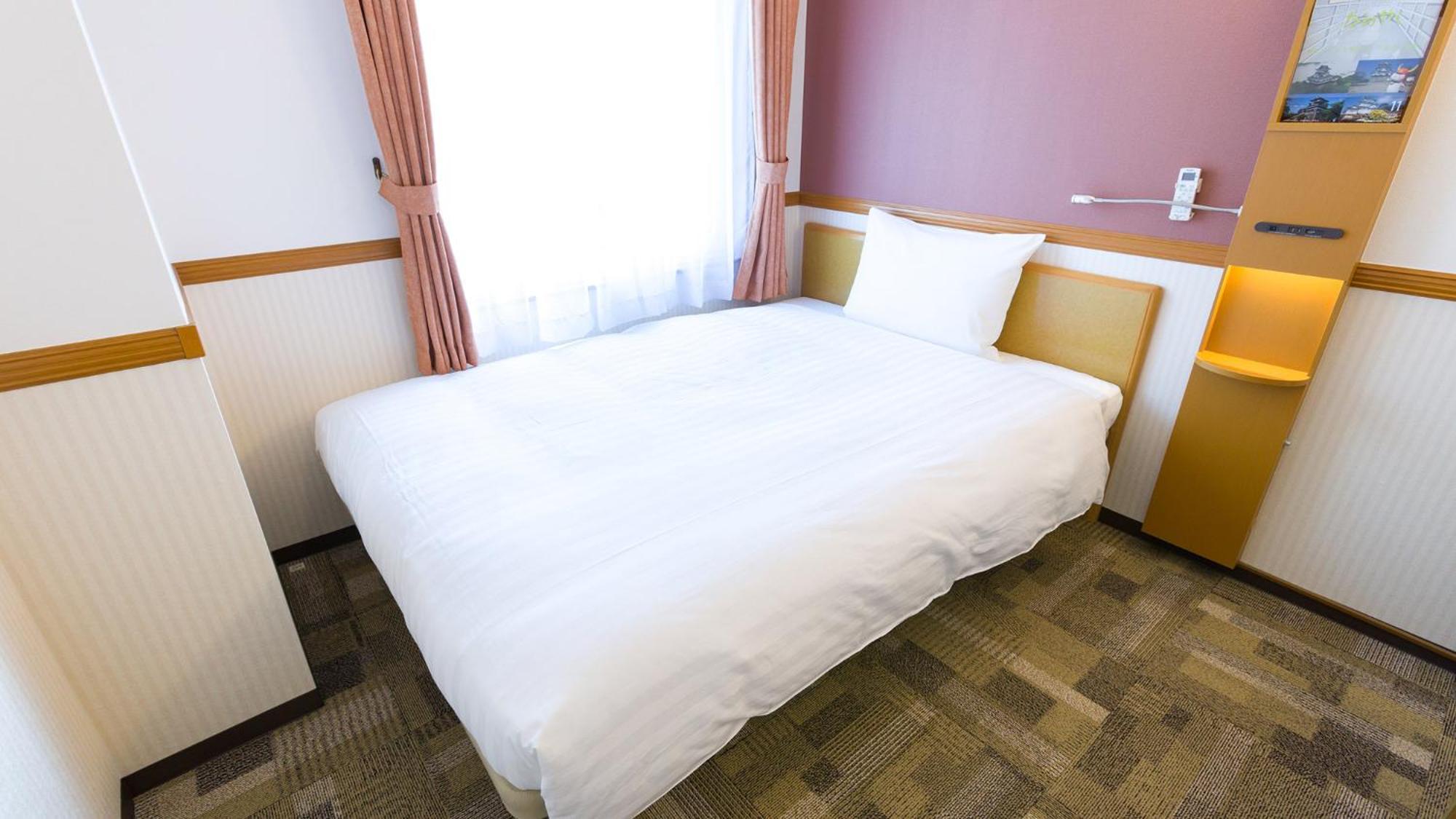 Toyoko Inn Kanazawa-Eki Higashi-Guchi Rum bild