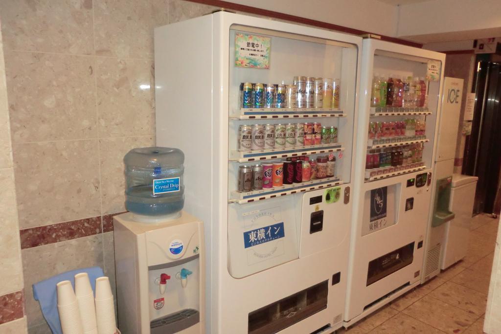 Toyoko Inn Kanazawa-Eki Higashi-Guchi Exteriör bild