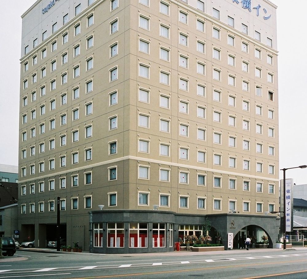 Toyoko Inn Kanazawa-Eki Higashi-Guchi Exteriör bild