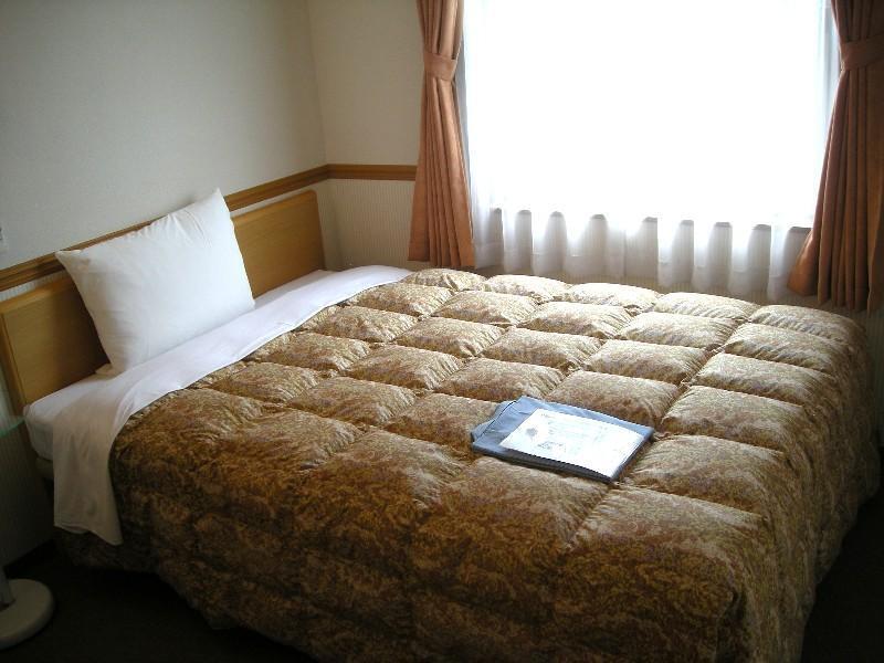 Toyoko Inn Kanazawa-Eki Higashi-Guchi Exteriör bild